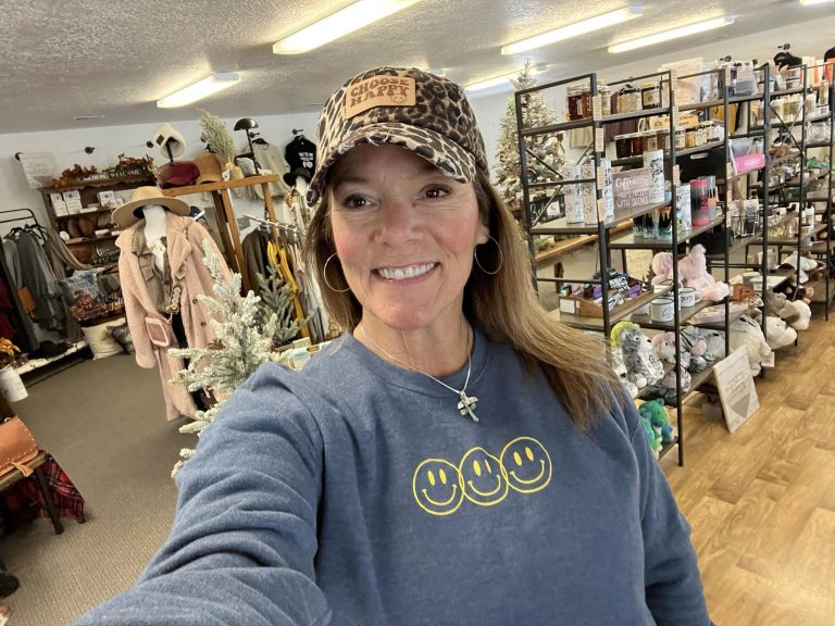 Make Ur Own Happy: A shop that gives back